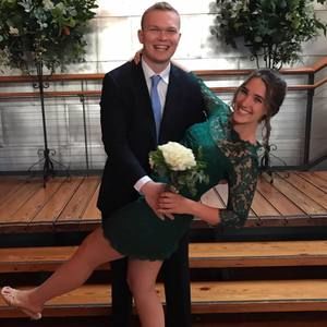 Meet your Posher, Caroline